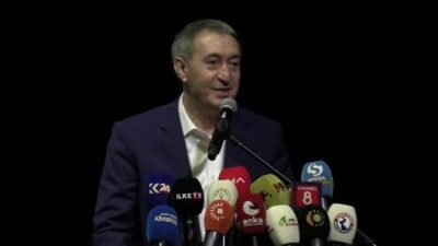 DEM Parti Eş Genel Başkanı Tuncer Bakırhan, Diyarbakır’da belediye eş