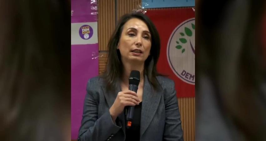 DEM Parti Eş Genel Başkanı Tülay Hatimoğulları, CHP Genel Başkanı Özgür