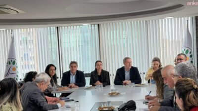 DEM Parti Eş Genel Başkanları Tülay Hatimoğulları ve Tuncer Bakırhan,