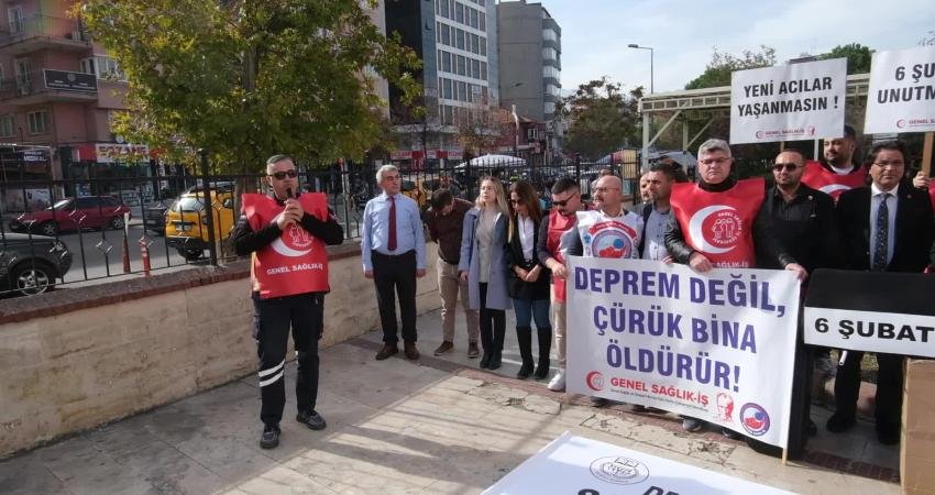 Genel Sağlık-İş Denizli Şubesi üyeleri, 2017 yılında "depreme dayanıksız ve