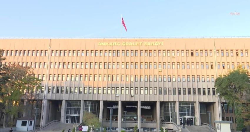 Deprem bölgesinde hasarlı araçların şase numaralarını değiştirerek piyasaya sürdüğü belirlenen