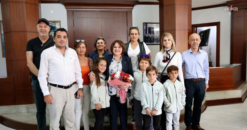 Türkiye Optimist Yarışları’nda Didim’i temsil eden genç yelkenciler, yöneticileri Hülya