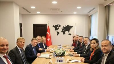 Dışişleri Bakan Yardımcısı Nuh Yılmaz, Hollanda Dışişleri Bakan Yardımcısı Marcel