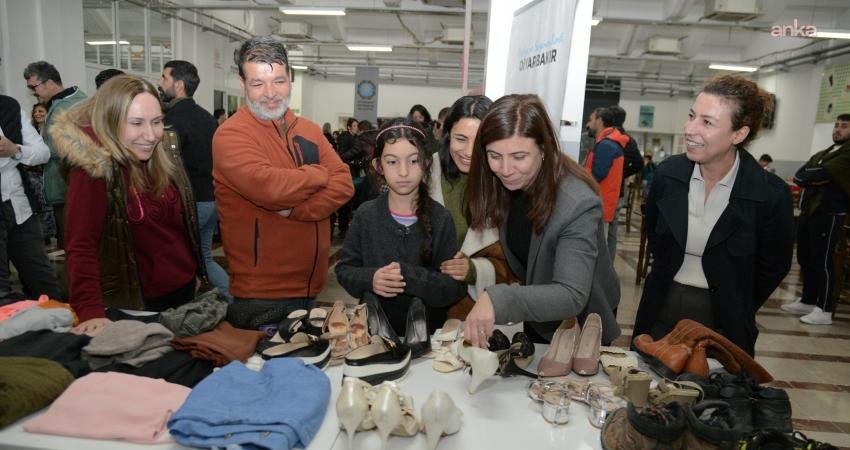Diyarbakır’da “Takas Pazarı” etkinliği düzenlendi Diyarbakır Büyükşehir Belediyesi, tüketim kültürüne dikkat çekmek ve dayanışmayı arttırmak