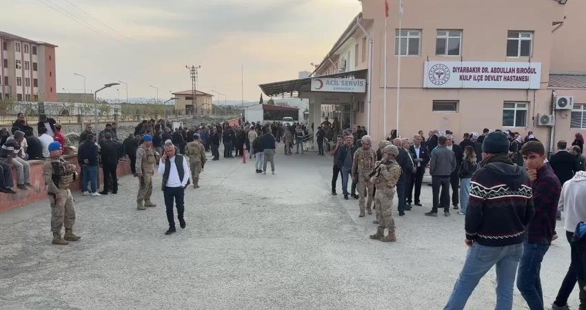 Diyarbakır Valisi Murat Zorluoğlu, 4 işçinin öldüğü, 1 işçinin yaralandığı