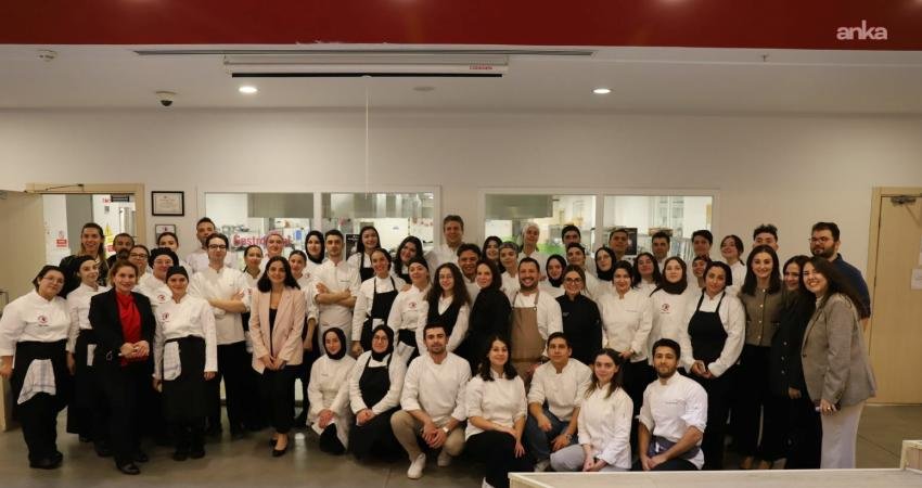 Doğuş Üniversitesi, “İtalyan Mutfağı Haftası” kapsamında ünlü şef Claudio Chinali’yi