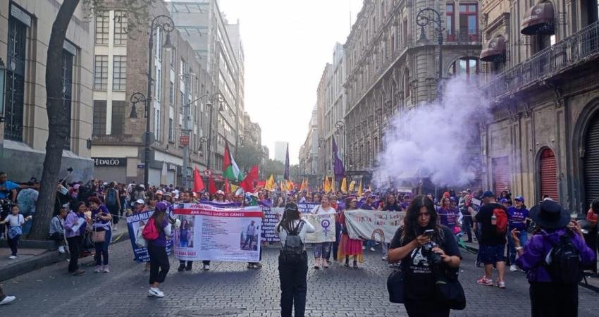 Dünyada 25 Kasım: Kadınlar sokaklara döküldü, devletleri harekete geçmeye çağırdı 25 Kasım Kadına Yönelik Şiddete Karşı Uluslararası Mücadele Günü, birçok