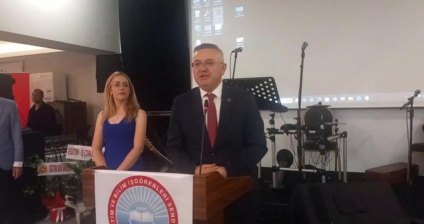 Eğitim-İş Kurucu Genel Başkanı Yüksel Adıbelli: Mücadele etmek zorundayız, Cumhuriyet elimizden gidiyor Eğitim-İş Kurucu Genel Başkanı Yüksel Adıbelli, "CHP’yi kurumsal olarak yıpratmak