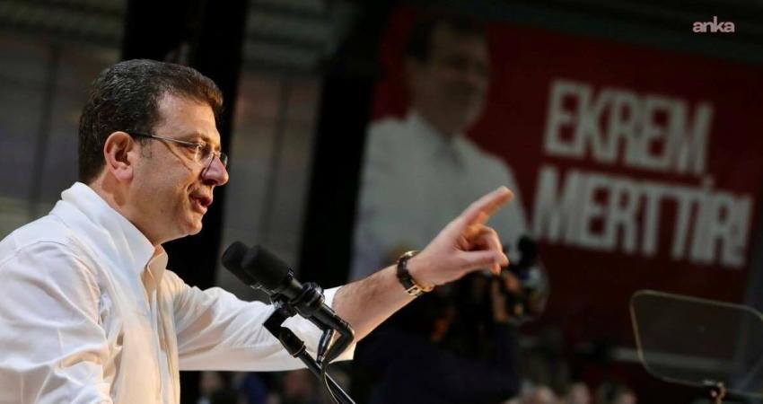 Ekrem İmamoğlu’ndan iddianameye tepki: Duruşmayı canlı yayınlayın, herkes yalanlarınızı, iftiralarınızı görsün. Alnımız ak, başımız dik! CHP’nin tutuklu cumhurbaşkanı adayı Ekrem İmamoğlu, İstanbul Cumhuriyet Başsavcılığı'nca hazırlanan