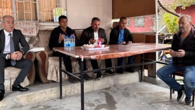 Pursaklar Belediye Başkanı Ertuğrul Çetin, ilçe genelinde yakınlarını kaybeden vatandaşları