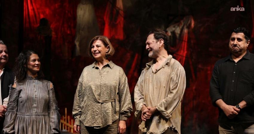 Eskişehir Büyükşehir Belediyesi (EBB) Şehir Tiyatroları, Amerikalı yazar Arthur Miller’ın