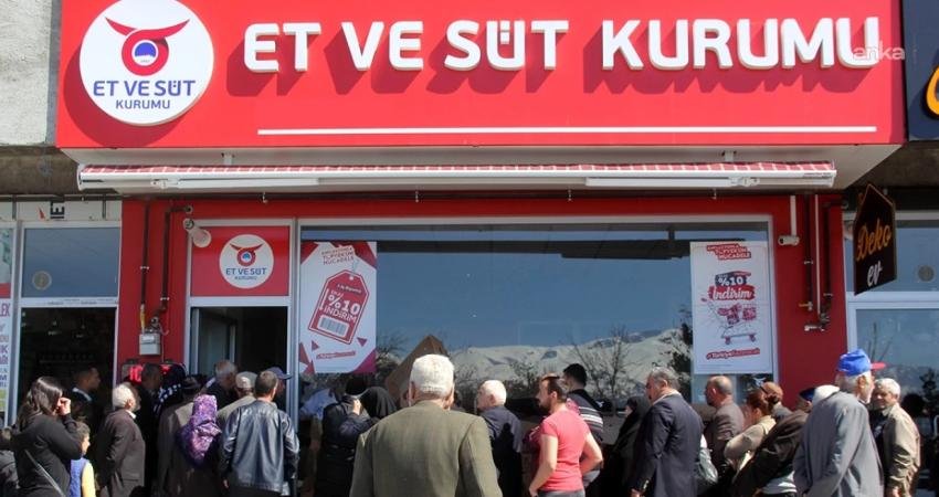 Et ve Süt Kurumu Genel Müdürü Taylan, Macaristan’daki şirketi üzerinden kuruma et satışı yaptığı iddialarına “kurgu” dedi Et ve Süt Kurumu (ESK) Genel Müdürü Mücahid Taylan, Macaristan'daki şirketi
