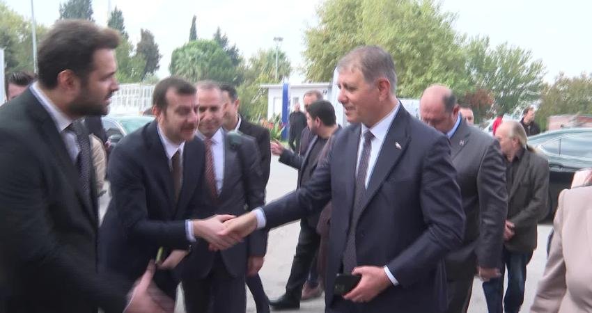 İzmir Büyükşehir Belediye Başkanı Cemil Tugay, Menderes Kısıkköy Mobilya Şehri’ni