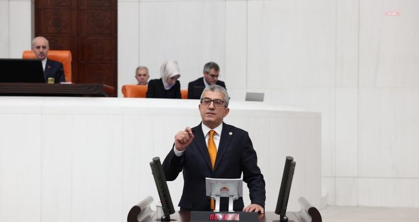 Gökhan Günaydın’dan bazı milletvekillerinin diplomalarının sahte olduğu iddiasına ilişkin: “Sahtekar varsa TBMM’den bir an evvel ayıklansın” CHP Grup Başkanvekili Gökhan Günaydın, "Eğer ilkokul ya da başka