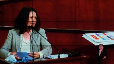 İstanbul Büyükşehir Belediye (İBB) Meclisi’nde CHP Grup Başkanvekili Ülkü İnanlı,