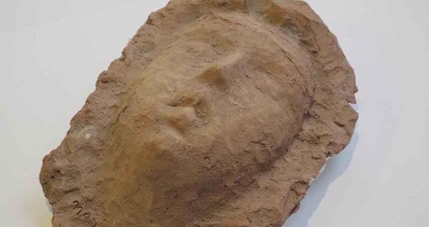 İyem çiftinin eserleri, Bursalı sanatseverlerle buluşuyor Nasip ve Nuri İyem’in yıllar sonra yeniden bir araya gelen