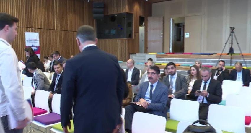 İzmir Büyükşehir Belediye Başkanı Cemil Tugay, İzmir Büyükşehir Belediyesi’nin açık