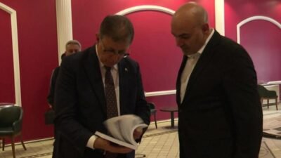 İzmir Büyükşehir Belediye Başkanı Cemil Tugay, “Antroposen Çağı ve İzmir”