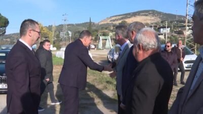 İzmir Büyükşehir Belediye Başkanı Cemil Tugay Beydağ’daki köyleri ziyaret ederek