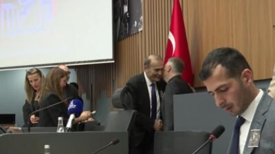 İzmir Büyükşehir Belediyesi Kasım ayı olağan meclis toplantılarının birinci birleşiminde,