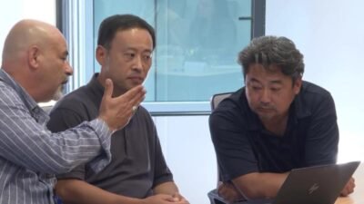 İzmir Büyükşehir Belediye Başkanı Cemil Tugay, kıyı temizliği ile mavi