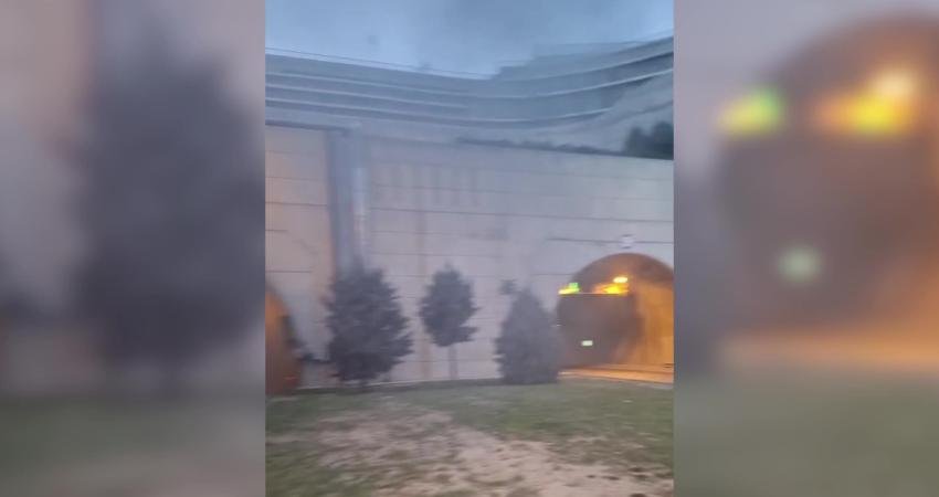 İzmir Büyükşehir Belediyesi İtfaiye Dairesi Başkanlığı ekipleri, Konak Tünelleri’nde sabah