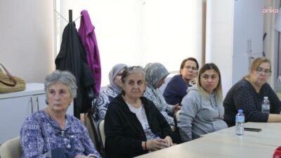 Konak Belediyesi tarafından ilçenin farklı noktalarında bulunan semt merkezlerinde ebeveynlere