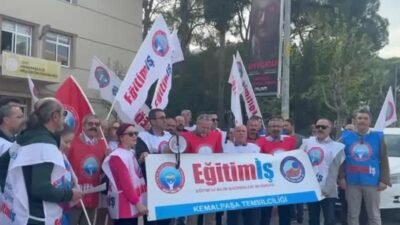 İzmir’in Kemalpaşa ilçesinde Eğitim İş üyeleri, Sinancılar Ortaokulu Müdürü Barış