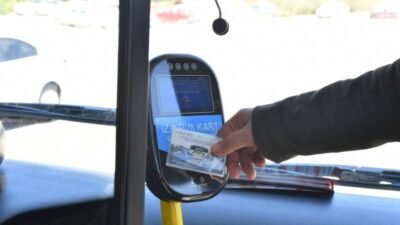 İzmir Büyükşehir Belediyesi, toplu ulaşımda Genç İzmirim Kart dönemini 1