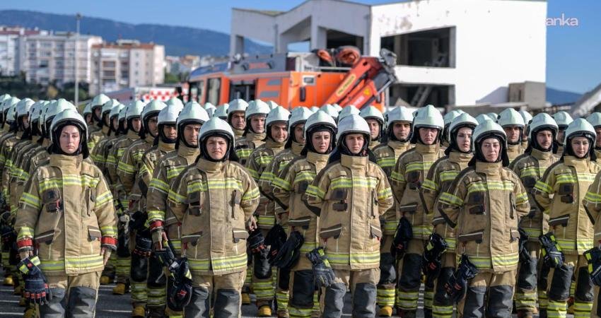 İzmir Büyükşehir Belediye Başkanı Cemil Tugay, günlerdir sıkı eğitimlerle göreve