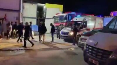 İstanbul Kabataş’ta devam eden metro inşaatında çöken iskelenin altında kalan