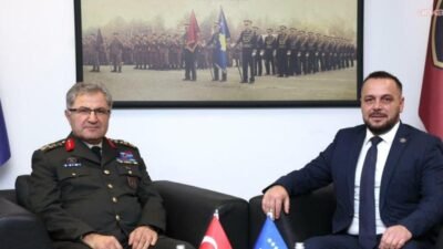 Kara Kuvvetleri Komutanı Orgeneral Metin Tokel, Kosova Savunma Bakanı Ejup