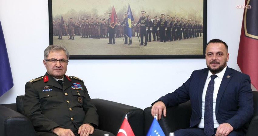 Kara Kuvvetleri Komutanı Orgeneral Metin Tokel, Kosova Savunma Bakanı Ejup