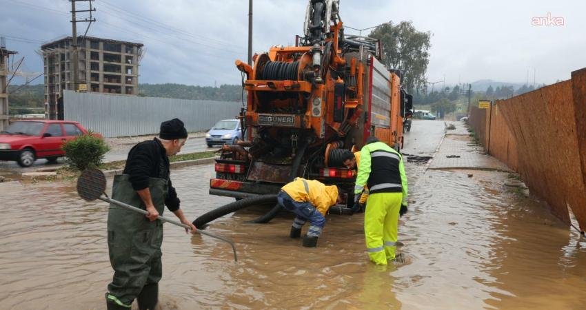 İzmir genelindeki yağışlar özellikle Karaburun, Foça, Çeşme, Dikili ilçelerinde etkili