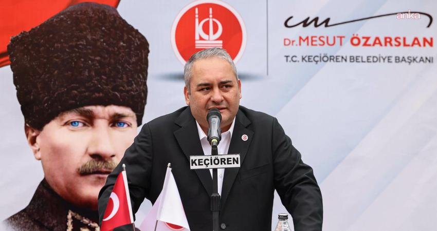 Keçiören Belediye Başkanı Mesut Özarslan, Yeşiltepe Mahallesi’ndeki özel halk otobüsleri