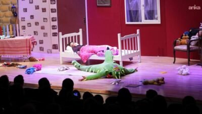 Keçiören Belediyesi Şehir Tiyatroları tarafından Necip Fazıl Kısakürek Tiyatro Salonu'nda