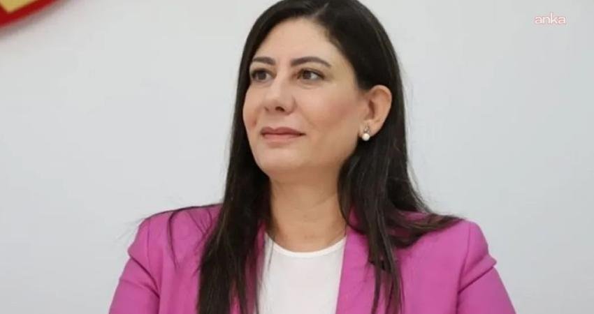 KKTC'de Cumhuriyetçi Türk Partisi’nin 30'uncu Olağanüstü Kurultayı’nda Sıla Usar İncirli,