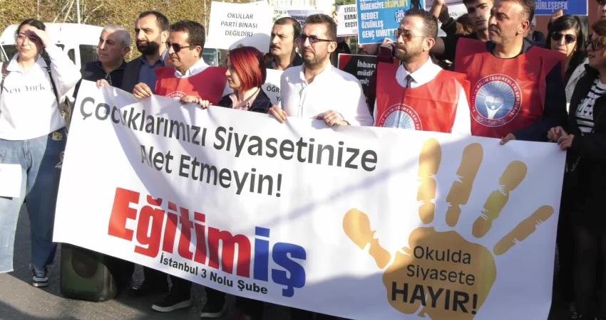 Küçükçekmece’deki Hacı Bektaş Veli Anadolu Lisesi’nde, 29 Ekim Cumhuriyet Bayramı