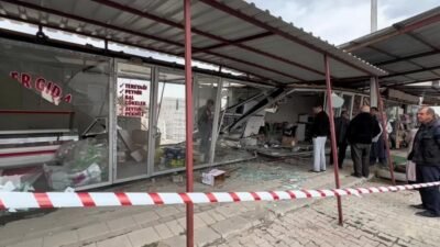 Malatya’nın Yeşilyurt ilçesinde direksiyon hâkimiyetini kaybeden bir otomobil sürücüsü, yol