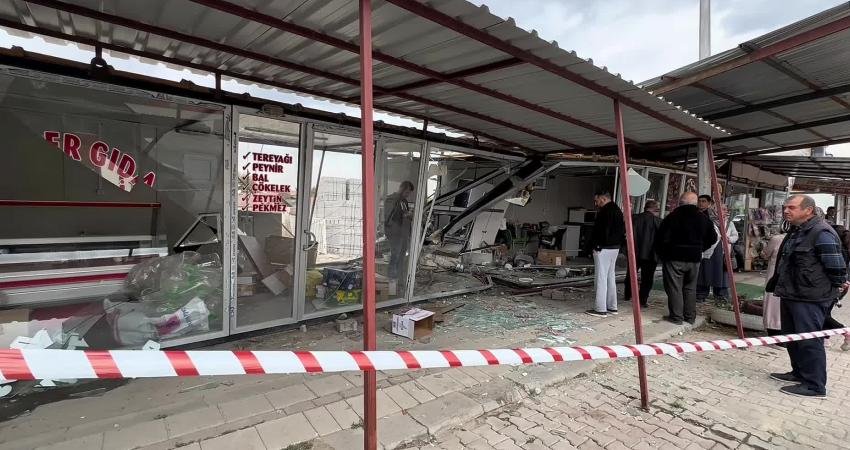 Malatya’nın Yeşilyurt ilçesinde direksiyon hâkimiyetini kaybeden bir otomobil sürücüsü, yol