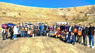 Mamak Belediyesi, 11 Kasım Milli Ağaçlandırma Günü kapsamında düzenlenen etkinlikte,