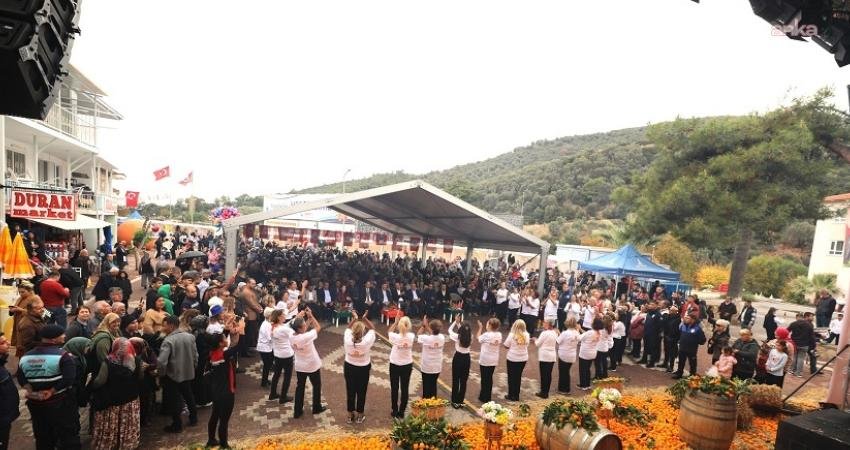 Menderes Belediyesi’nin geleneksel olarak düzenlediği Gümüldür Özdere Mandalina Festivali 14-16