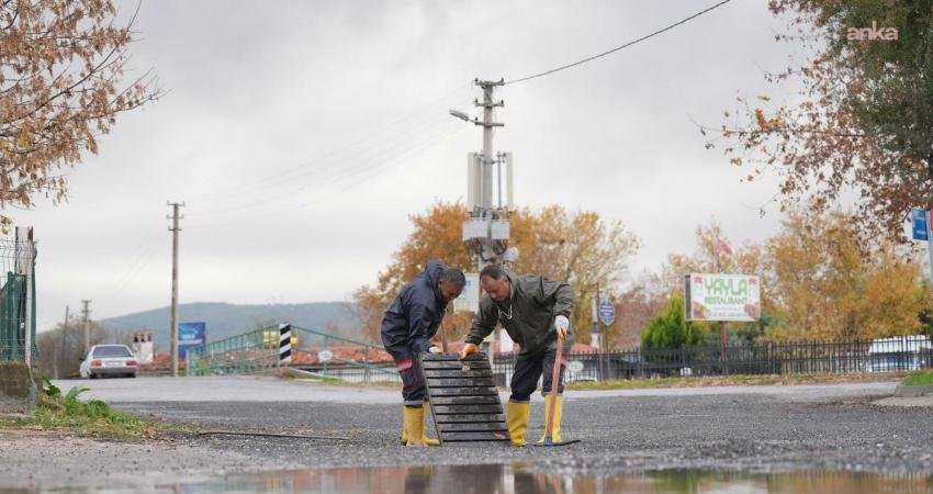 Menteşe Belediyesi, kuvvetli yağış uyarısı öncesi hazırlıklarını yaptı Menteşe Belediyesi, Meteoroloji 4. Bölge Müdürlüğü’nün Menteşe dahil Muğla genelinde