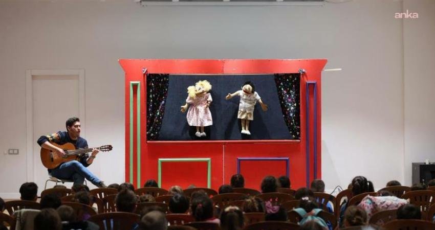 Merkezefendi Kent Tiyatrosu’nun kasım ayı programı yayımlandı Merkezefendi Belediyesi Kent Tiyatrosu'nun kasım ayının programı yayımlandı. Bu kapsamda