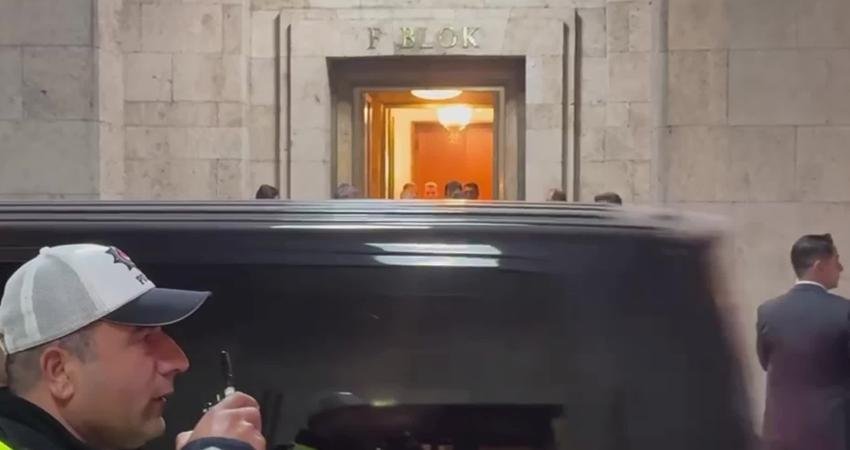 Milli Dayanışma Kardeşlik ve Demokrasi Komisyonu toplantısında İçişleri Bakanı Yerlikaya,