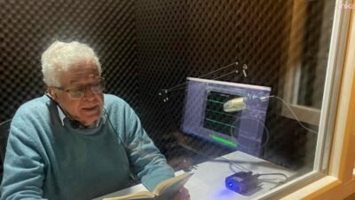 Muratpaşa Belediyesi’nin görme engelliler için hayata geçirdiği “Kitaplar Konuşuyor” ses