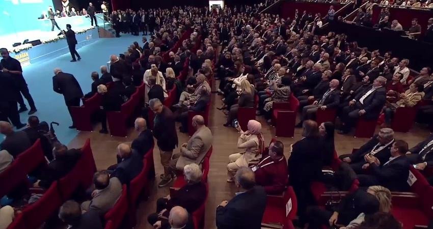 Müsavat Dervişoğlu: “Kurucu Genel Başkanım Meral Akşener’le arama hiç kimse giremez” İYİ Parti Genel Başkanı Müsavat Dervişoğlu, “Benim bu partinin geçmişiyle