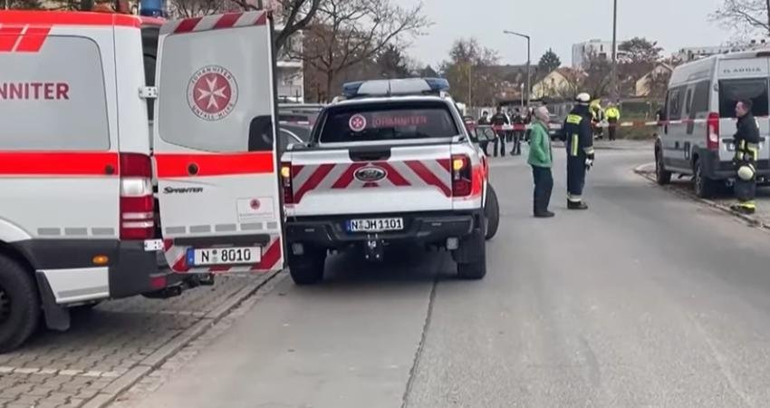 Nürnberg’de İkinci Dünya Savaşı’ndan kalma bomba bulundu, kontrollü imha öncesinde 21 bin kişi tahliye edildi Almanya’nın Nürnberg kentinde inşaat çalışmaları sırasında İkinci Dünya Savaşı'ndan kalma
