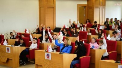 20 Kasım Dünya Çocuk Hakları Günü'nde 9-13 yaş arası 66