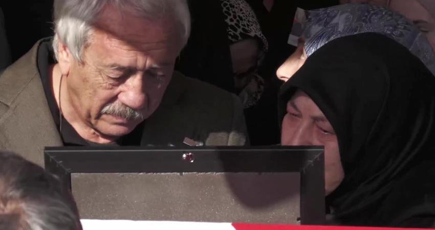 Şehit Hava Uzman Çavuş Emre Sayın, Balıkesir’de son yolculuğuna uğurlandı Türk Silahlı Kuvvetleri'nin Gürcistan-Azerbaycan sınırında düşen "C130" tipi askeri kargo uçağında